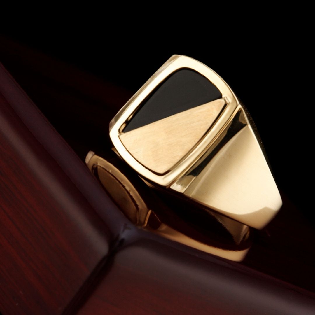 How Gold Jewelry Became a Style Statement for Men