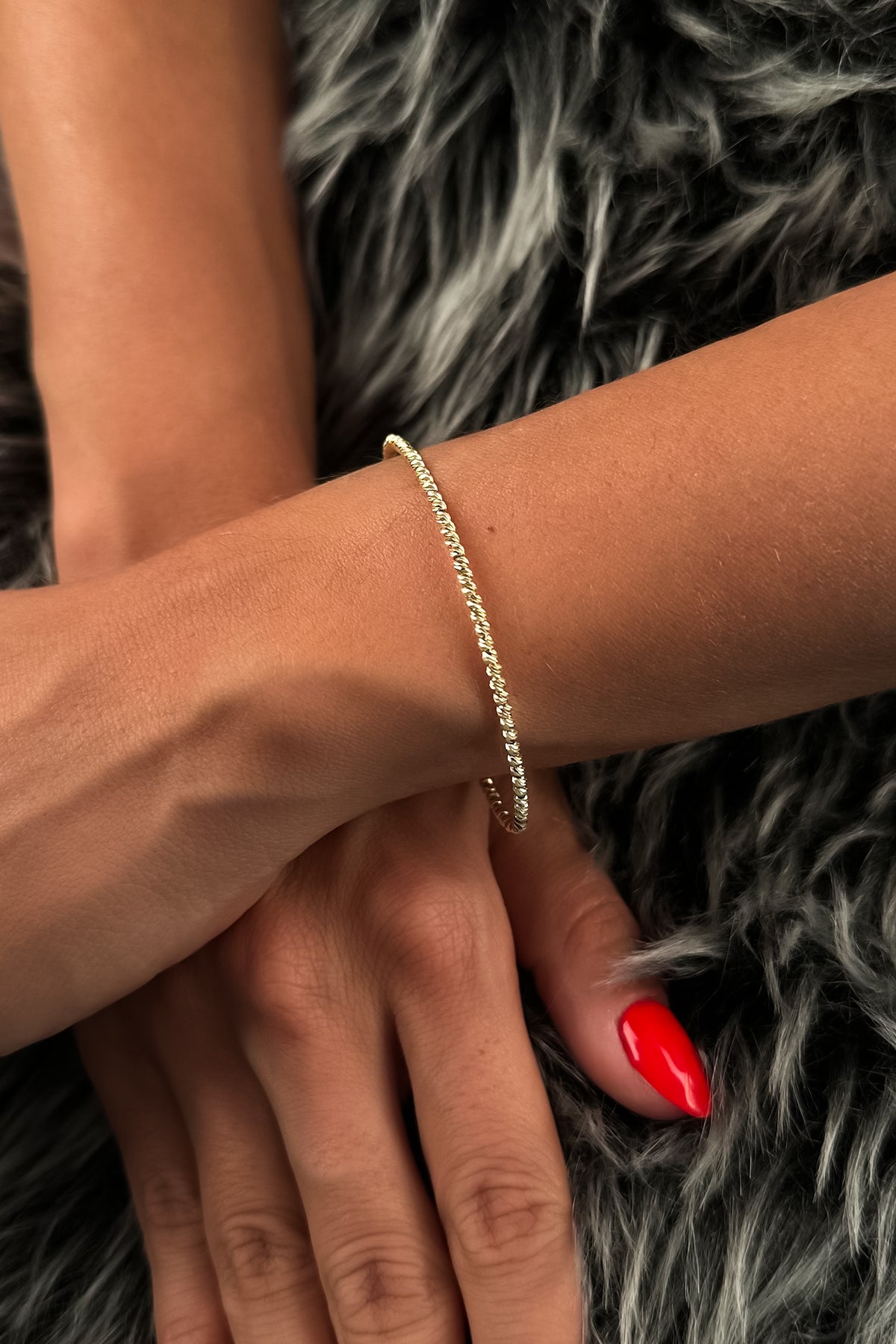 14K Gold 1 Row Dorica Cuff Bracelet