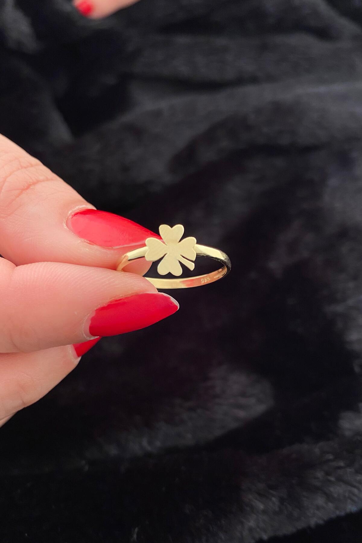 14K Gold 4 Leaf Clover Shaped Ring