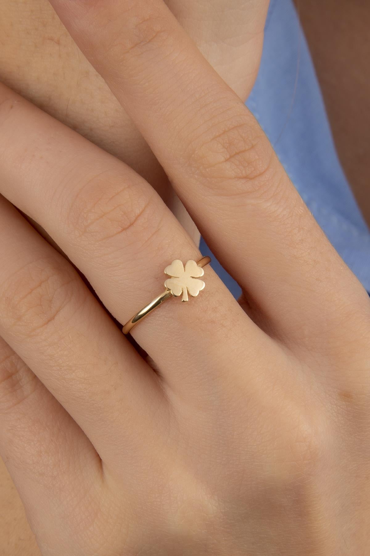 14K Gold 4 Leaf Clover Shaped Ring