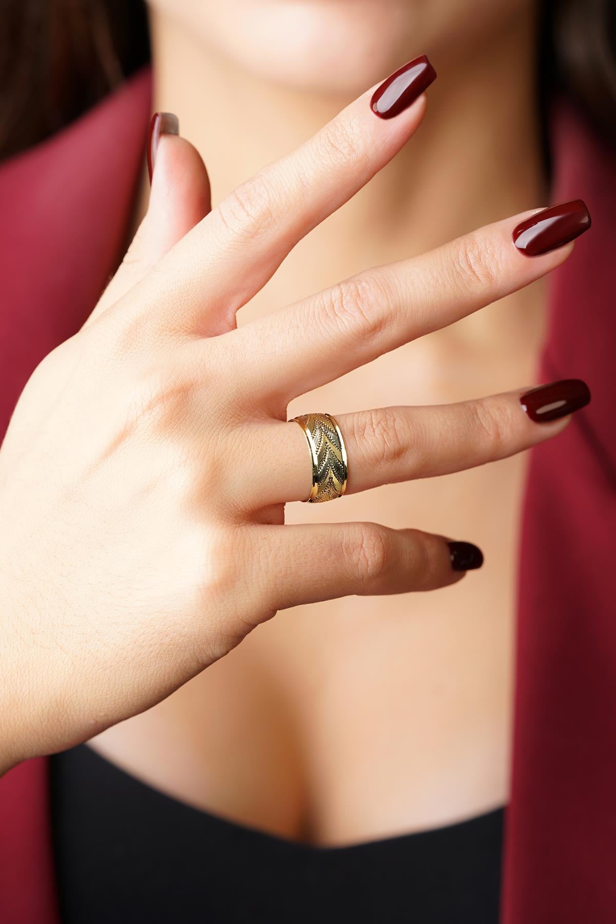 14K Gold Aeterna Wedding Band