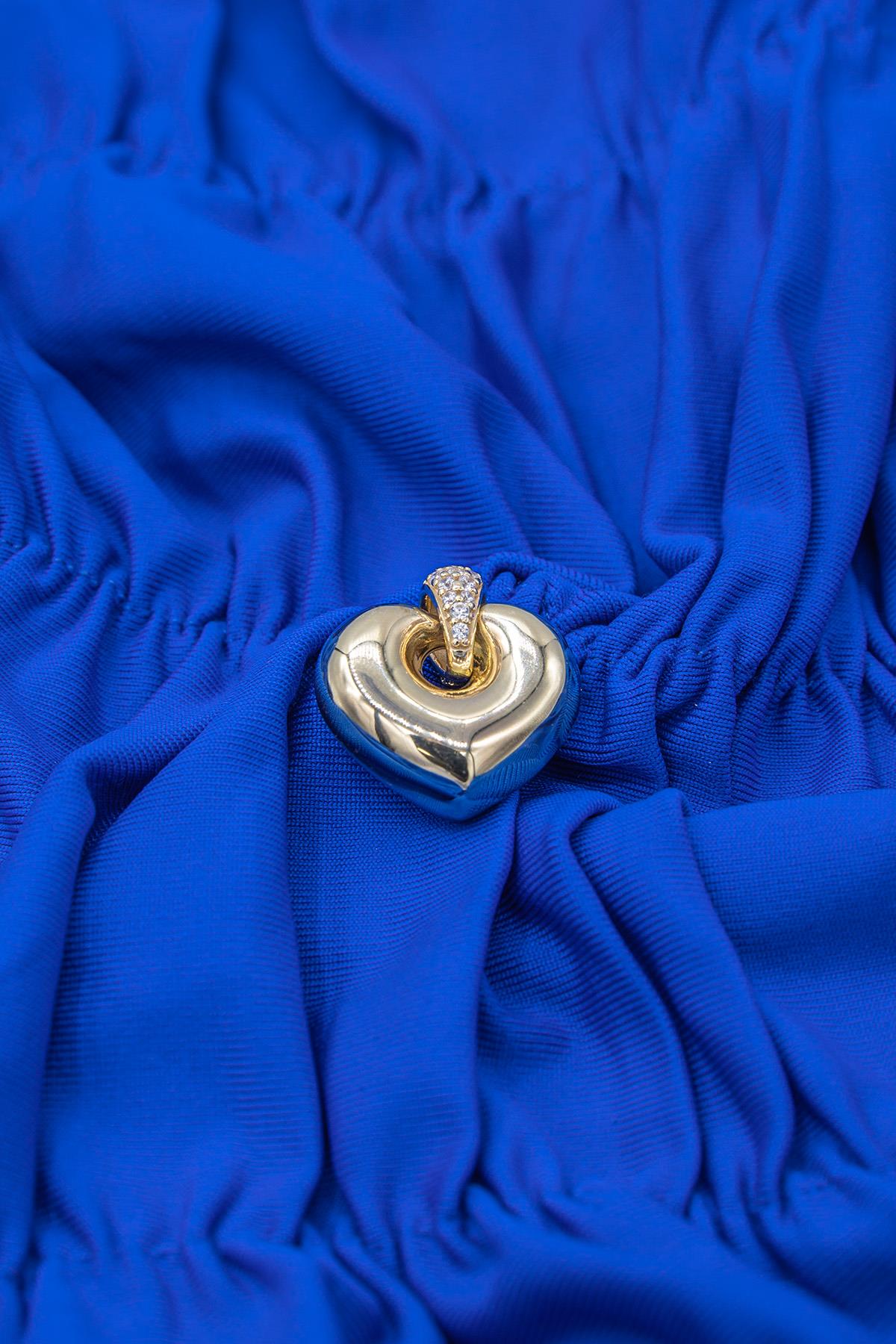 14K Gold Alluring Heart Pendant