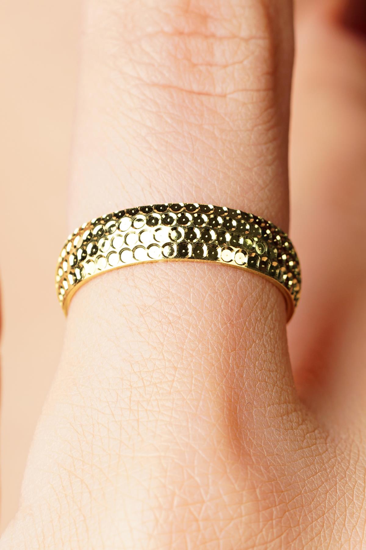 14K Gold Amore Wedding Band
