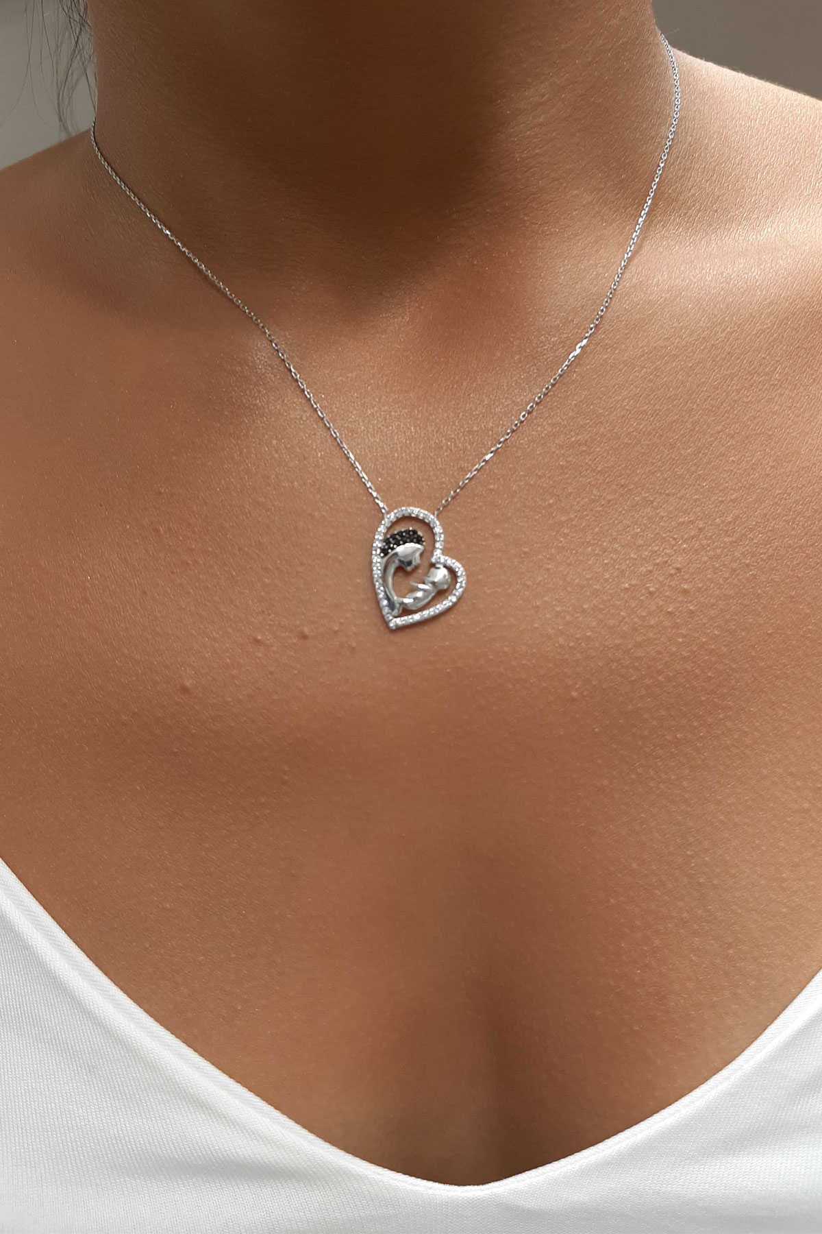 14K Gold Baby Mother Shape Necklace