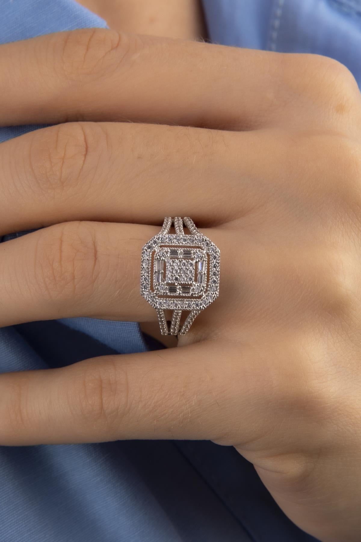 14K Gold Baguette Square Row Ring 2