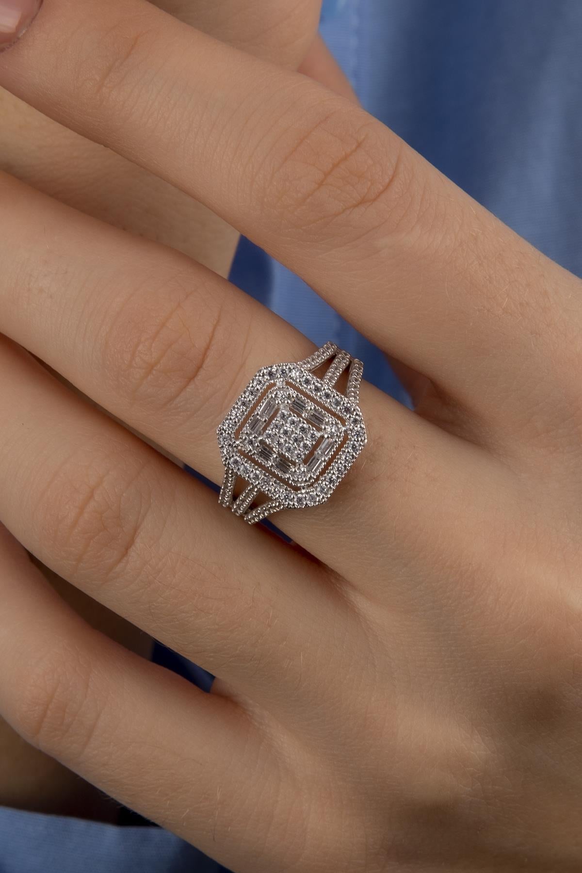 14K Gold Baguette Square Row Ring 2