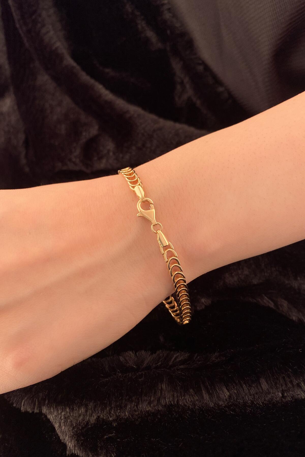 14K Gold Baguette Stone Knitted Bracelet