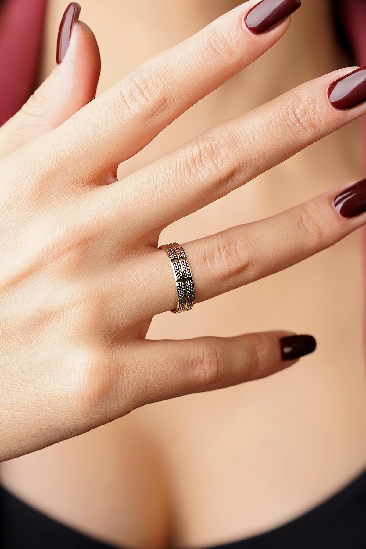 14K Gold Cannoli Wedding Band