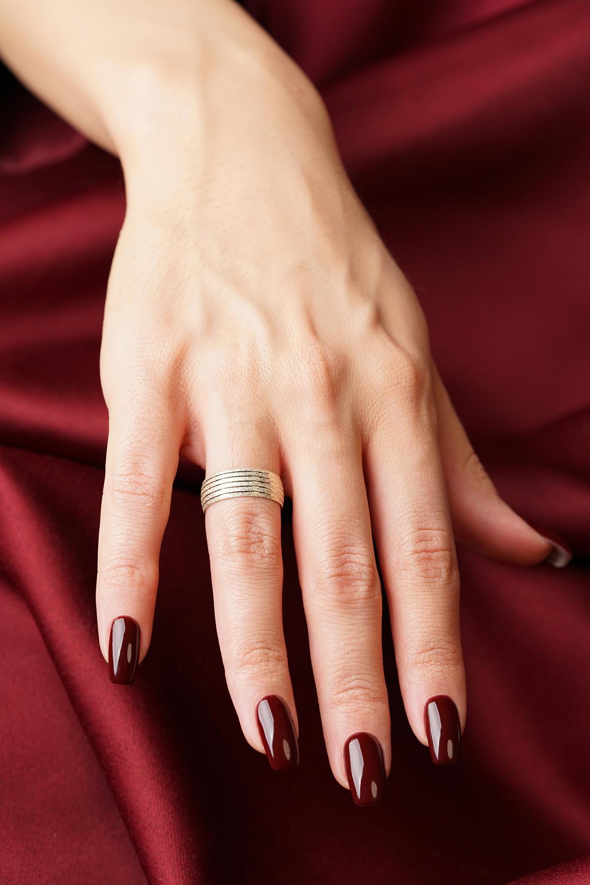 14K Gold Cara Wedding Band
