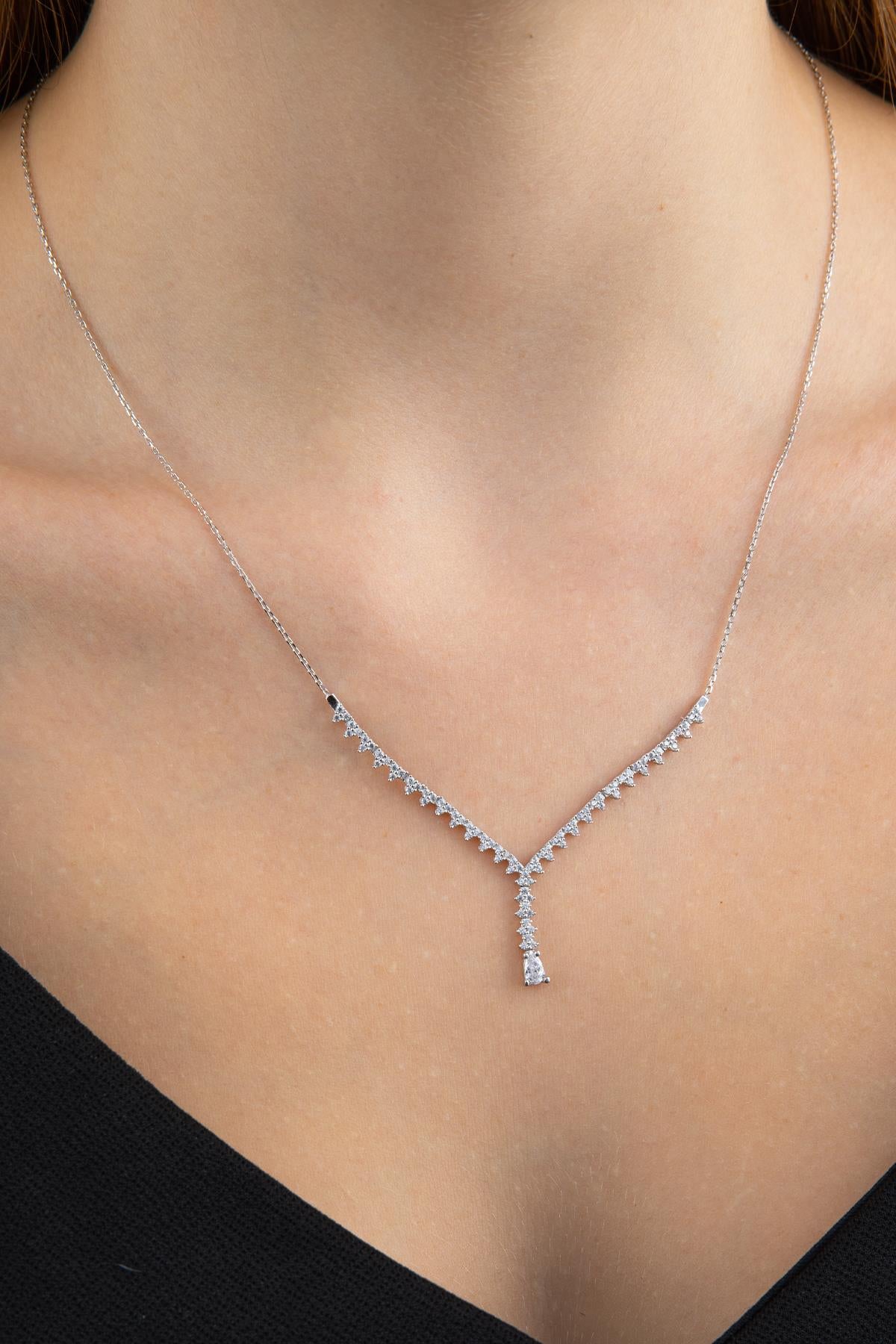 14K Gold Charming White Stone Set