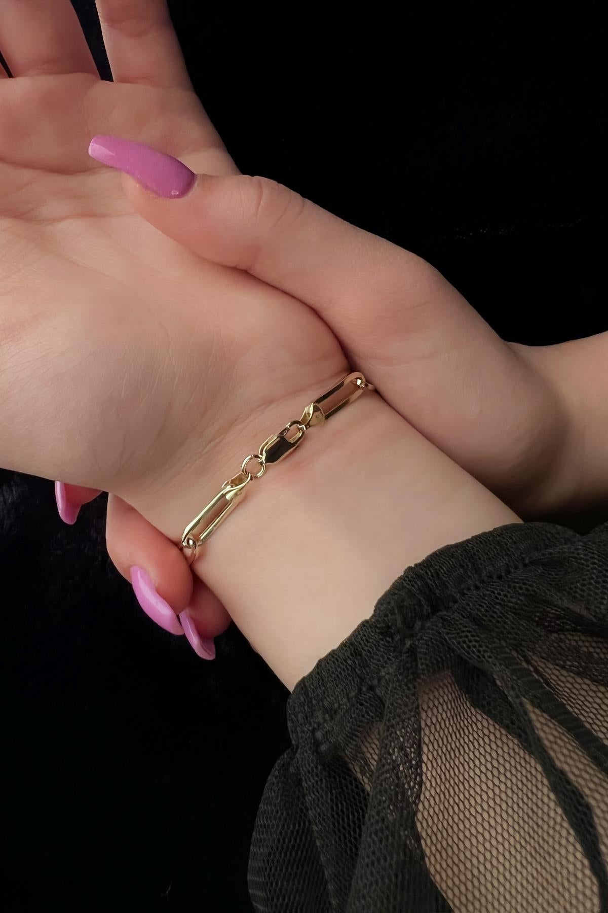 14K Gold Chunky Paperclip Link Bracelet