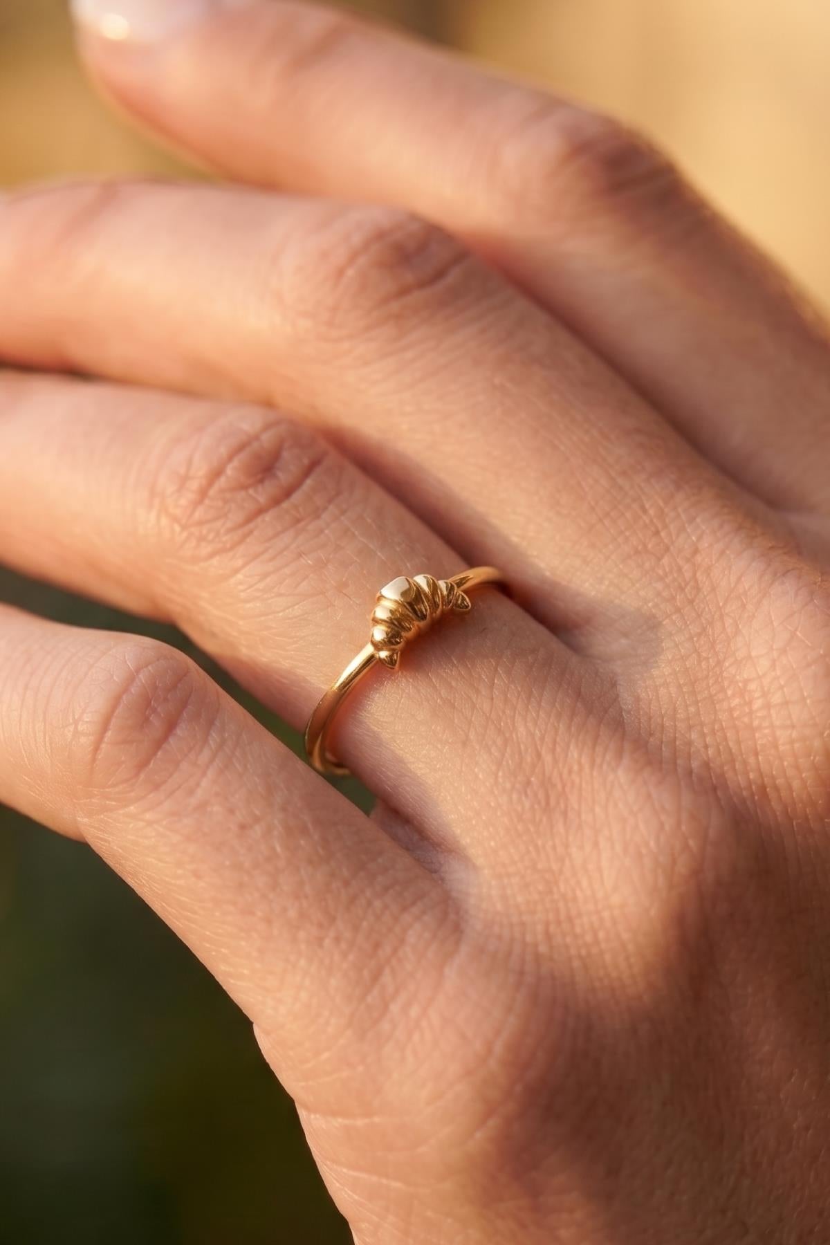 14K Gold Croissant Ring