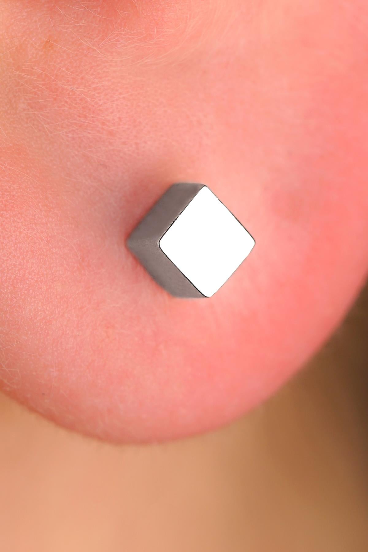 14K Gold Cube Men’s Earring
