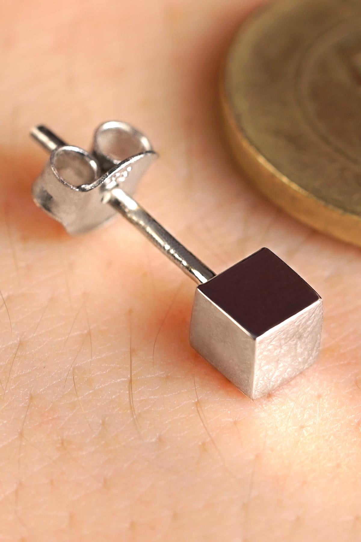 14K Gold Cube Men’s Earring