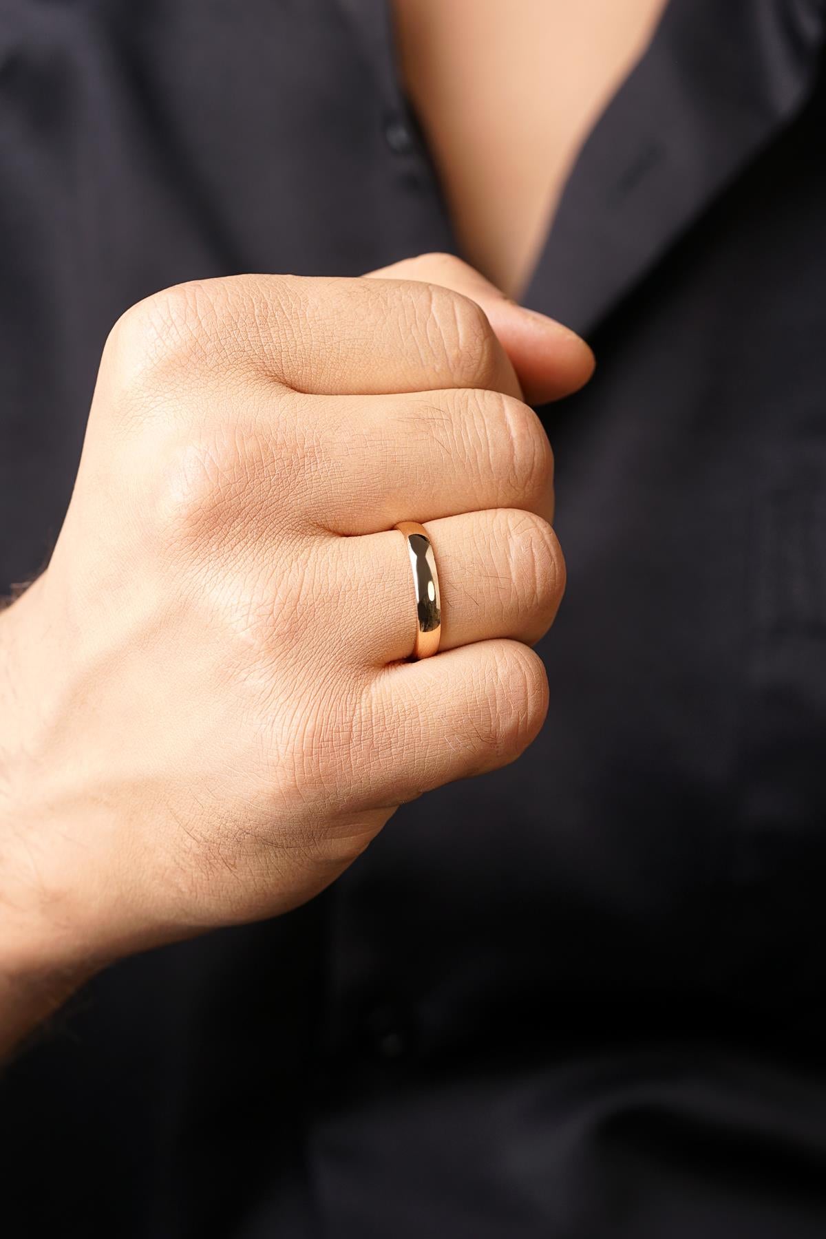 14K Gold D Shape Man Wedding Ring 0.157 inch