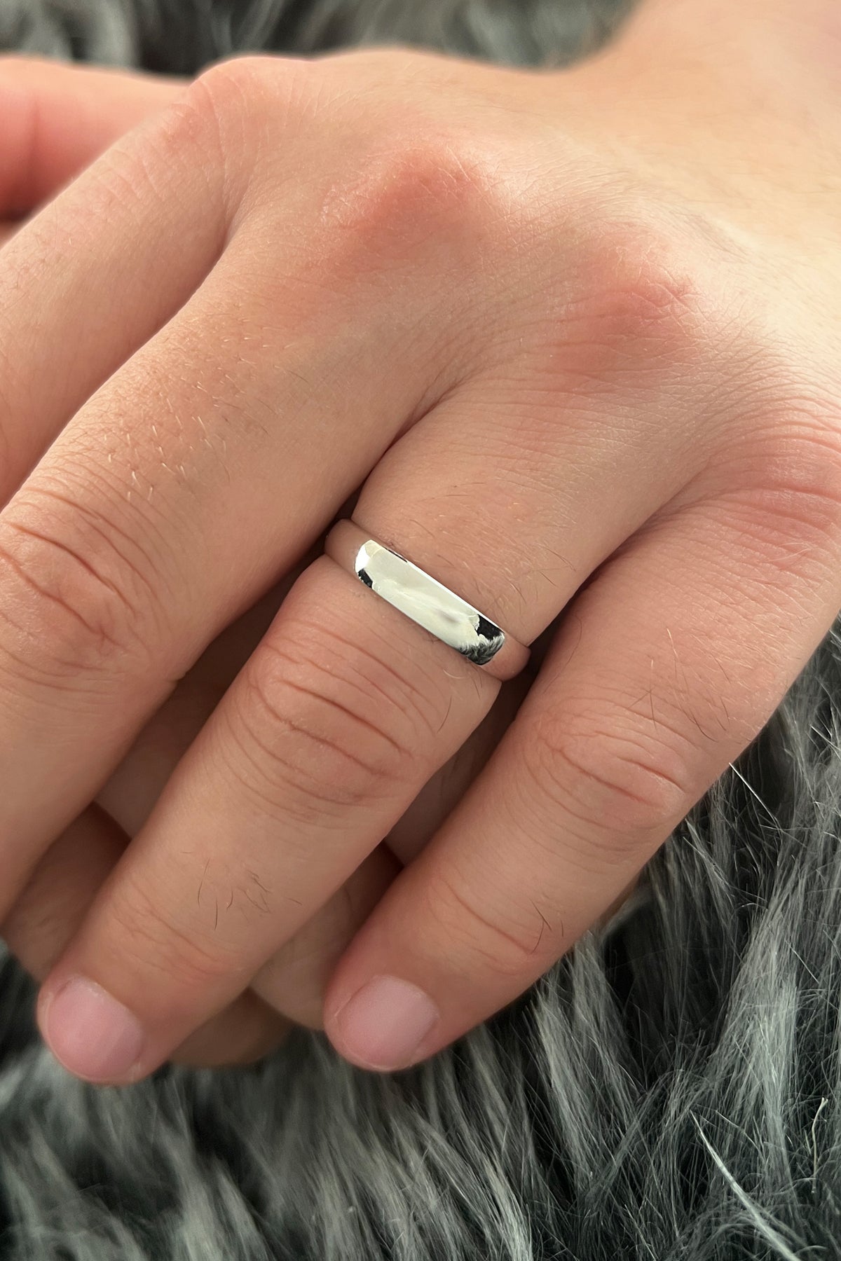 14K Gold D Shape Man Wedding Ring 0.157 inch