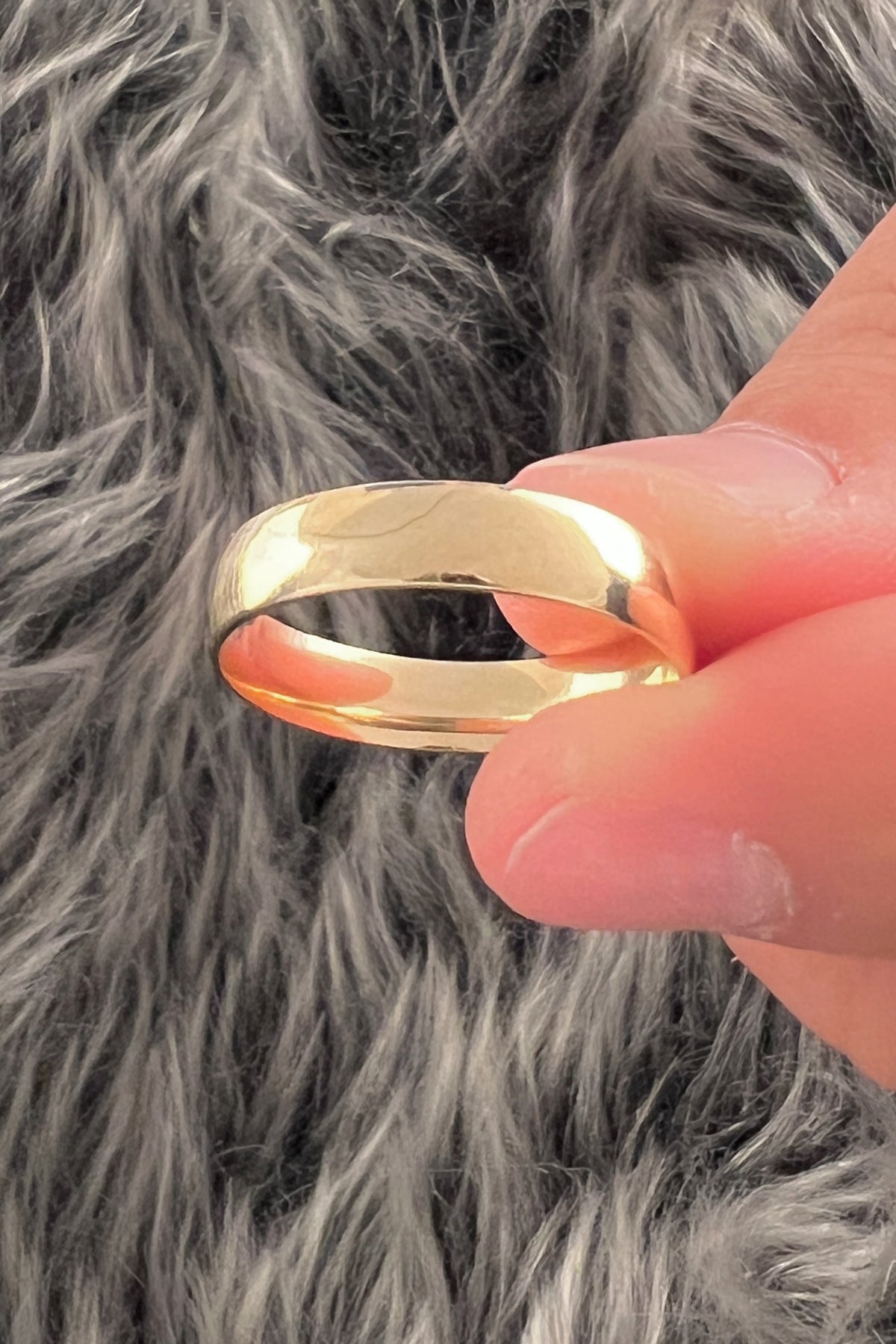 14K Gold D Shape Man Wedding Ring 0.196 inch