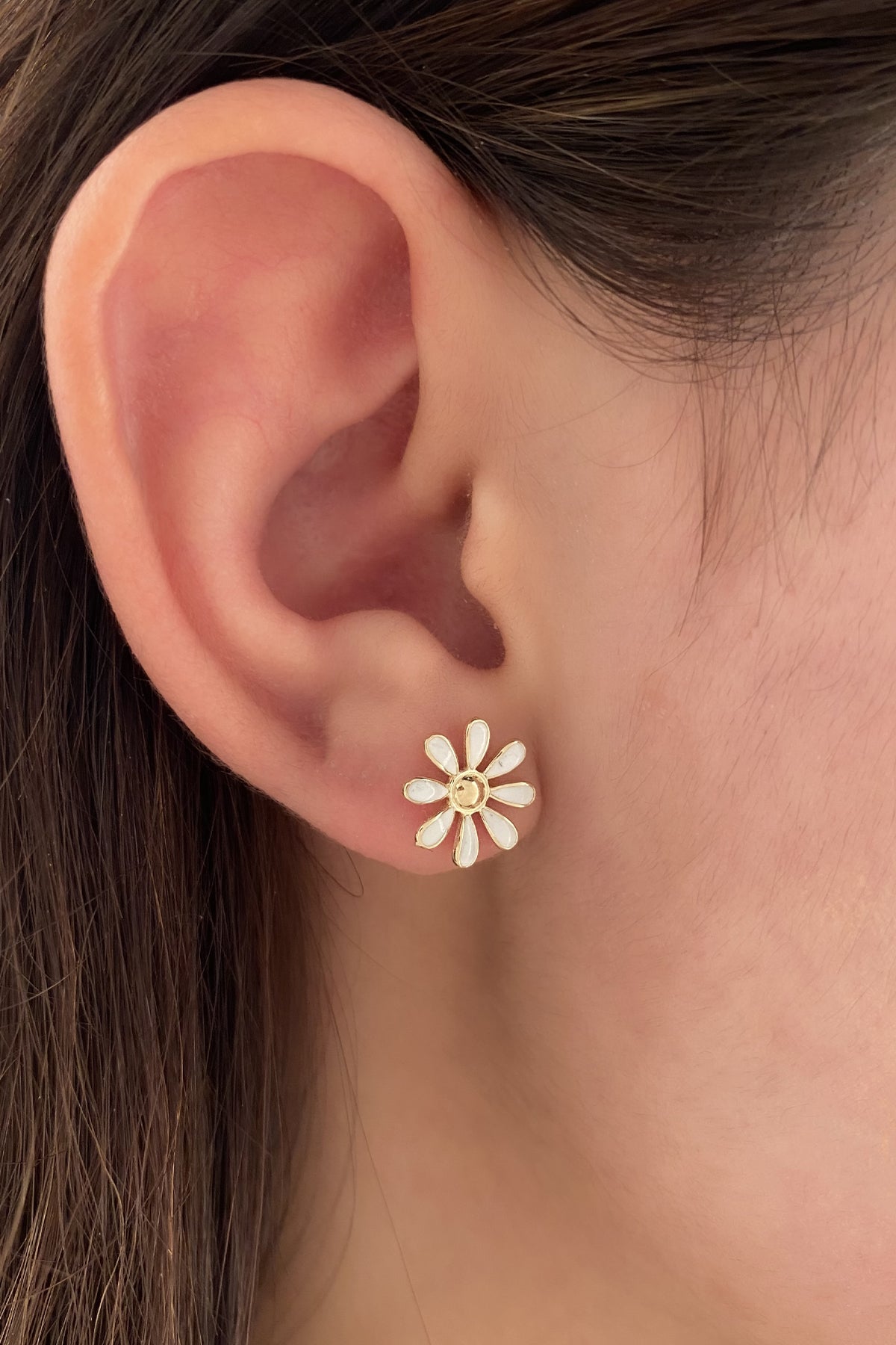 14K Gold Daisy Earrings