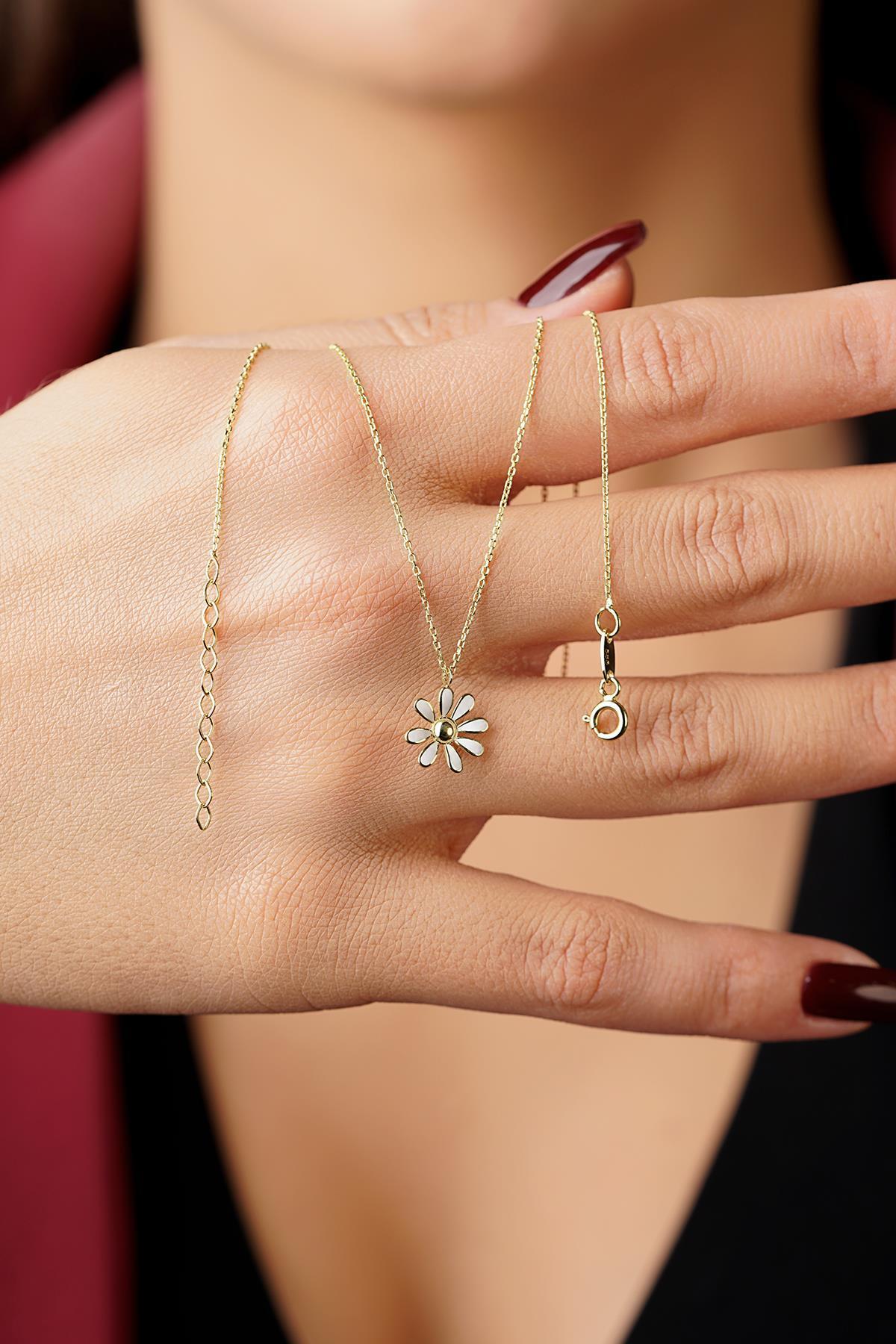 14K Gold Daisy Set