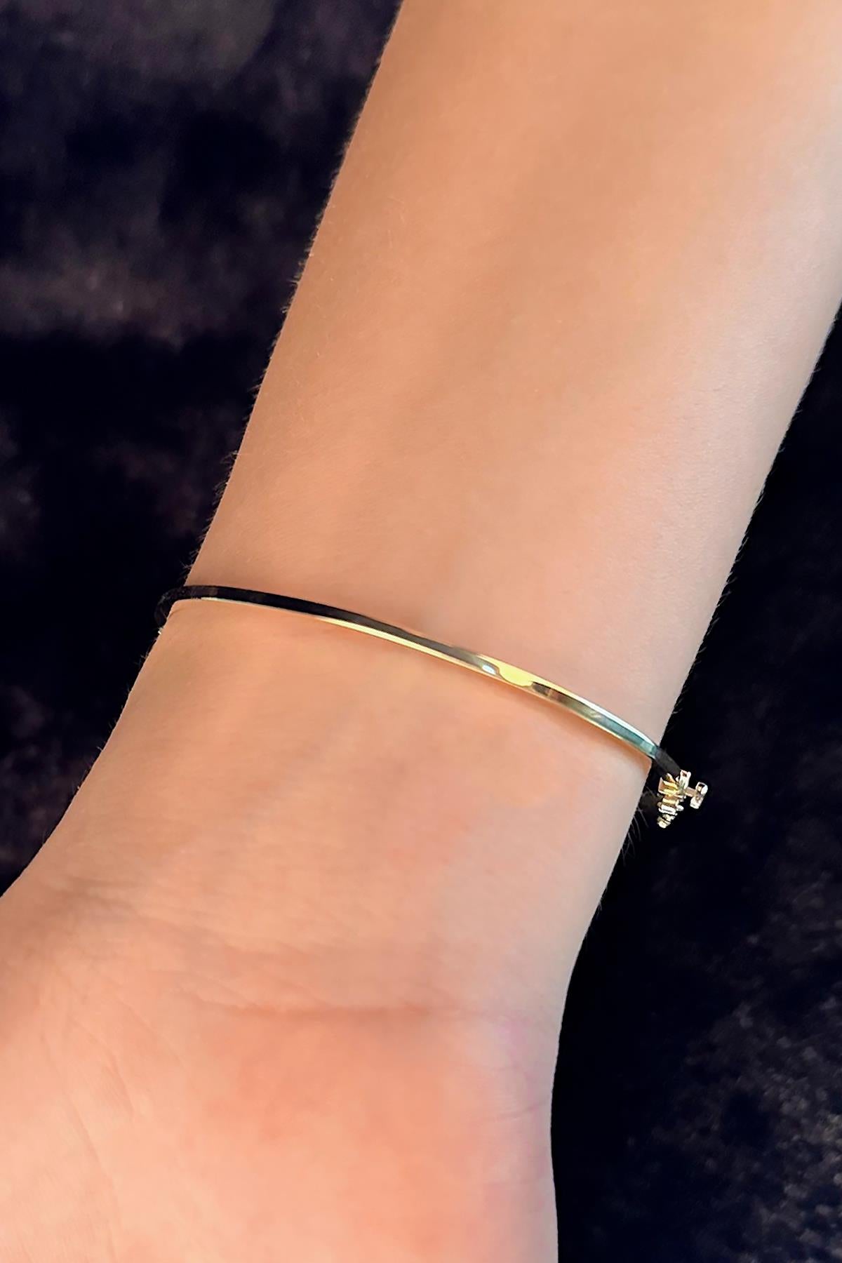 14K Gold Designed Bangle