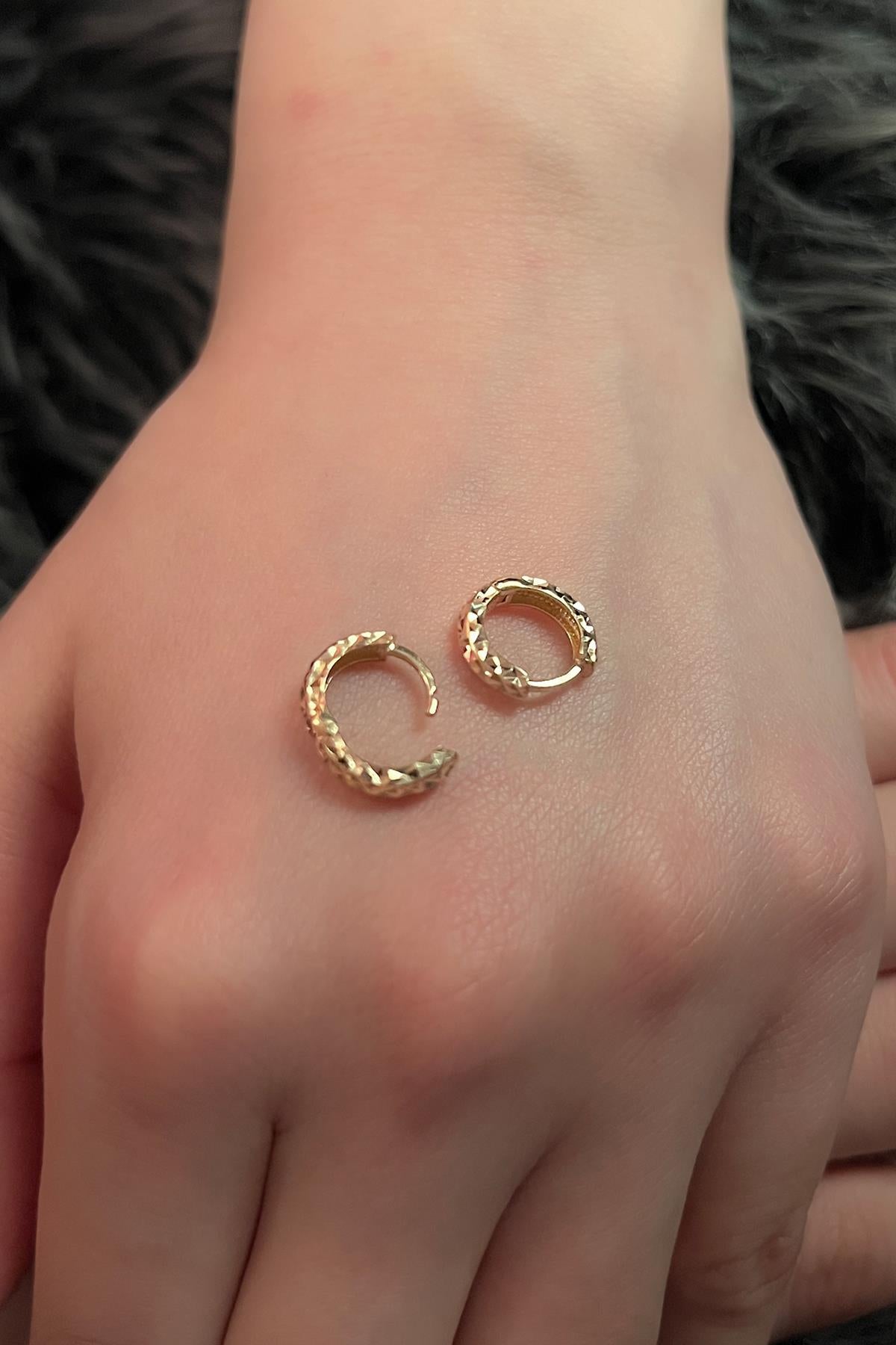 14K Gold Diamond Cut Huggie Earrings 2