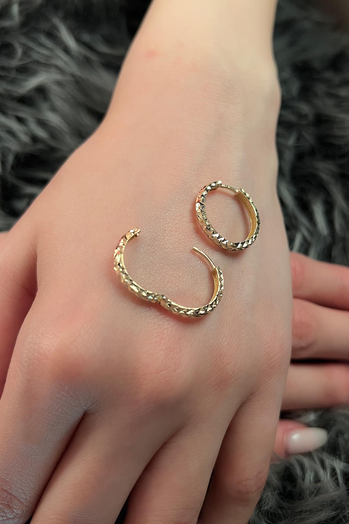 14K Gold Diamond Cut Huggie Earrings 5