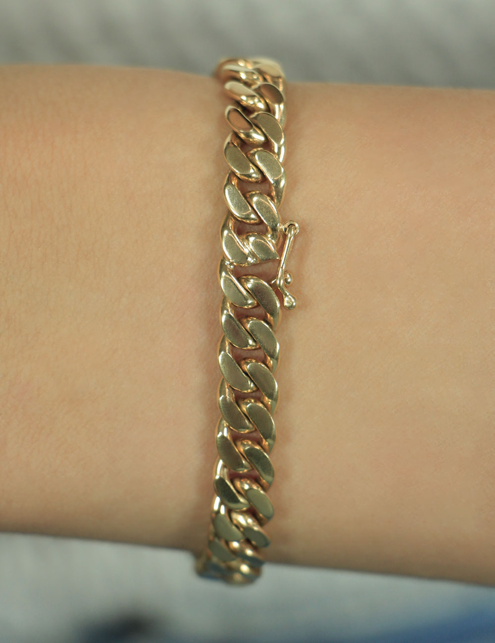 14K Gold Diamond Personalized Letter Bracelet