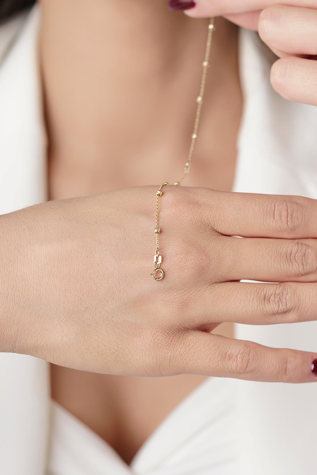 14K Gold Dorika Ball Detail Heart Bracelet