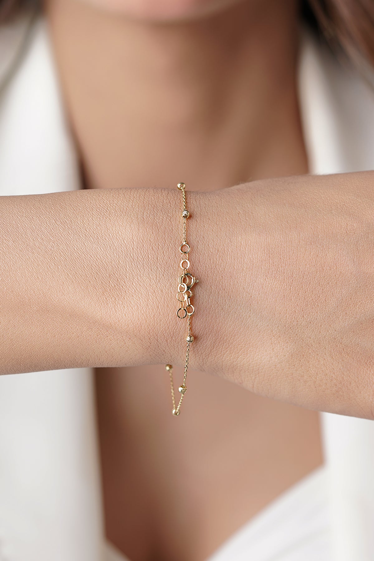 14K Gold Dorika Ball Detail Heart Bracelet