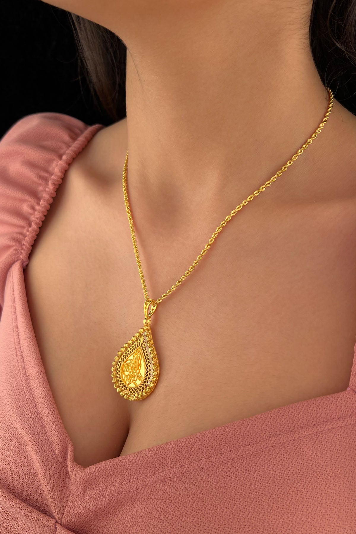 14K Gold Dorika Ball Detail Tughra Necklace