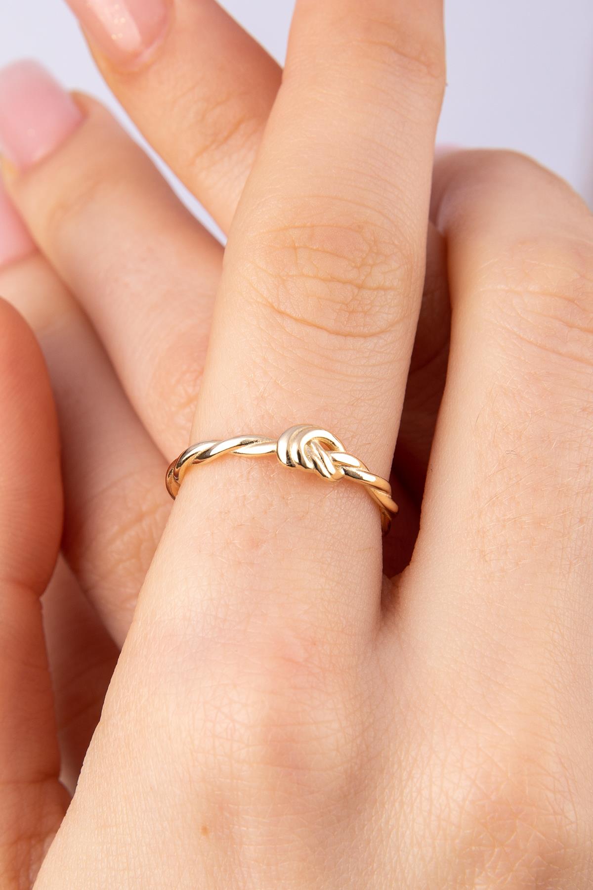 14K Gold Double Knot Ring