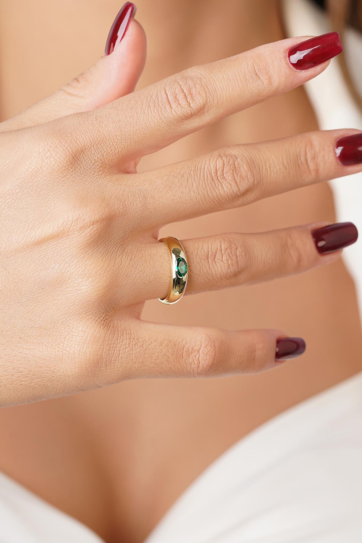 14K Gold Emerald Gemstone Ring
