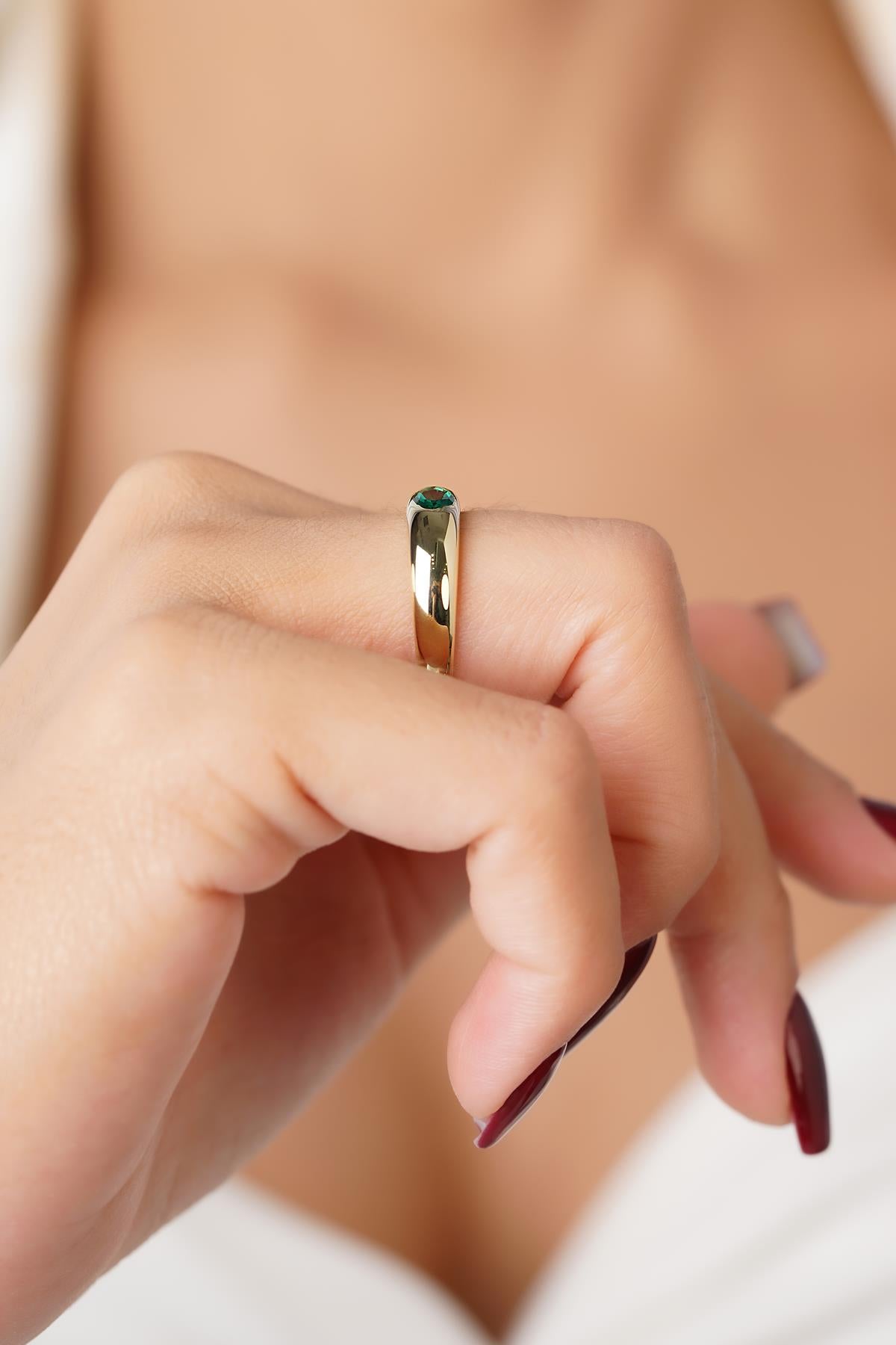 14K Gold Emerald Gemstone Ring