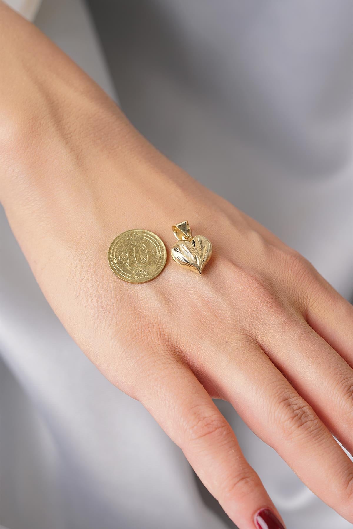 14K Gold Engraved Heart Pendant