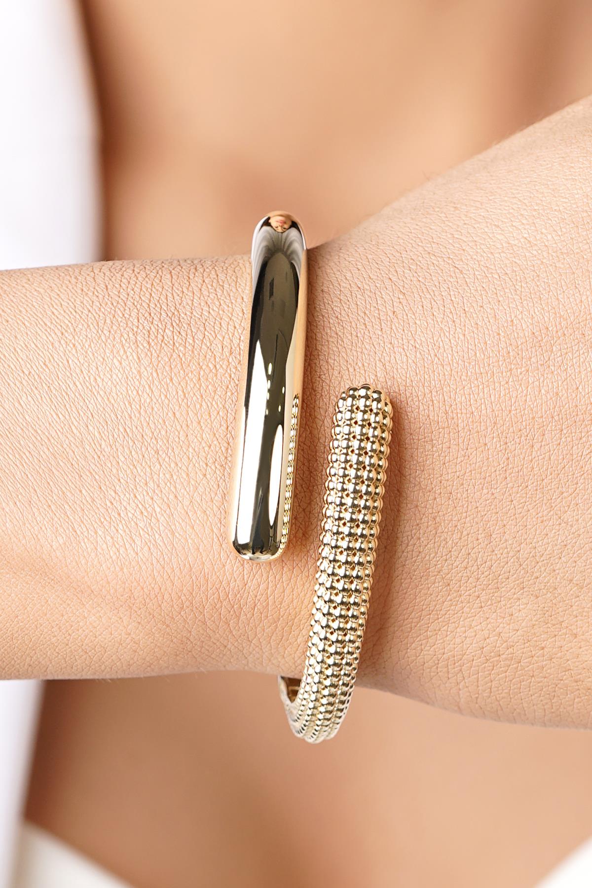 14K Gold Engraved Spiral Cuff Bangle