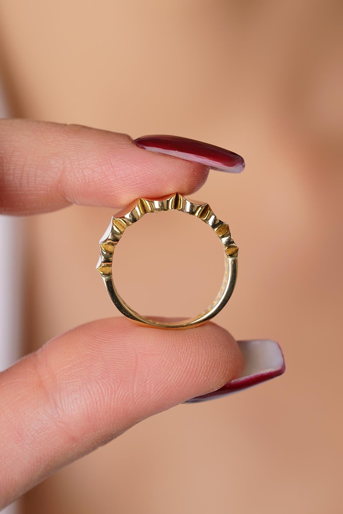 14K Gold Eva Minimalist Band Ring