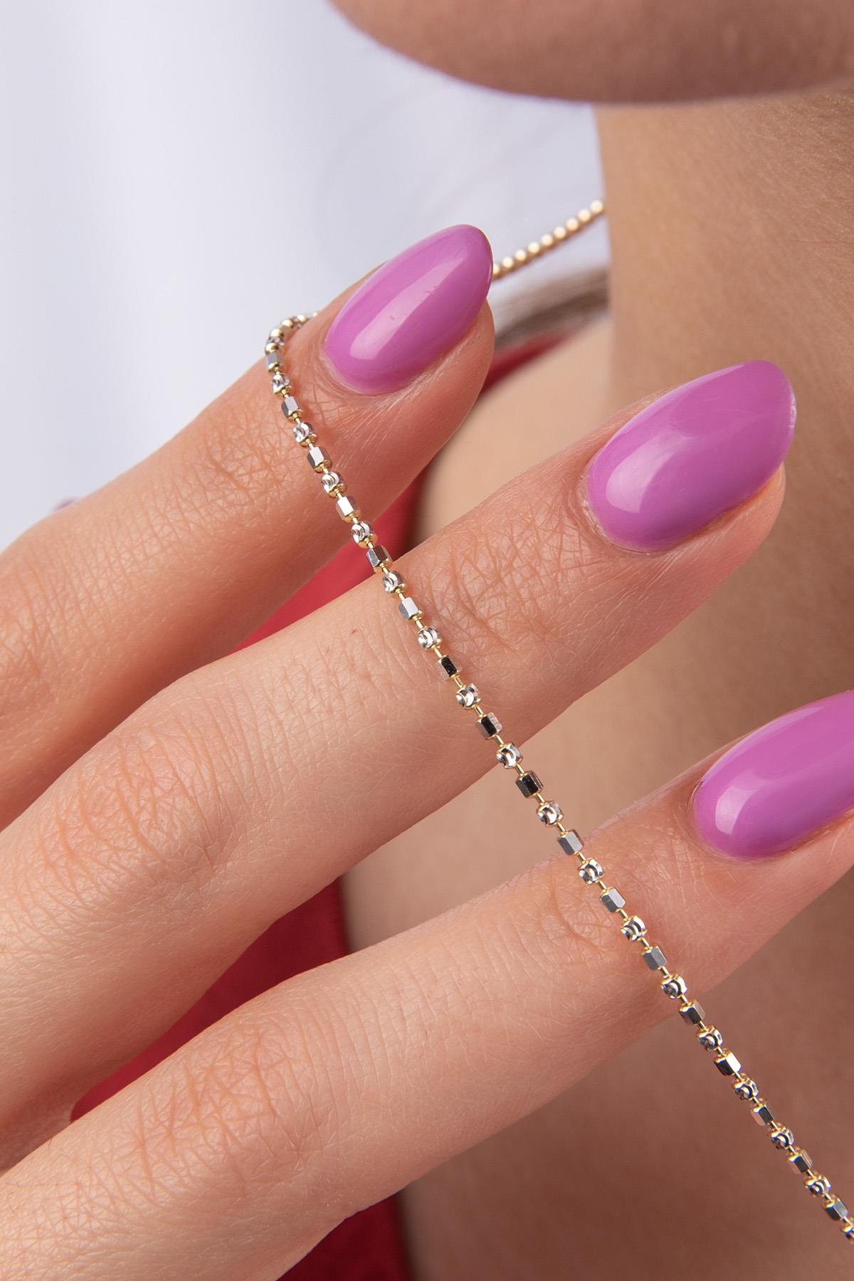 14K Gold Eva Necklace