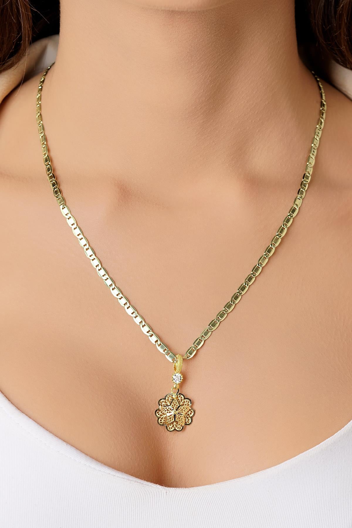 14K Gold Filigree Rose on Valentino Chain