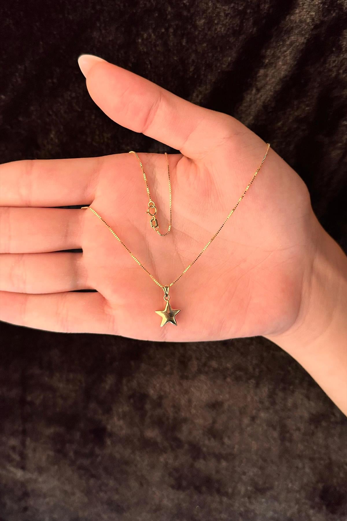 14K Gold Fine Box Chain Puffy Star Necklace