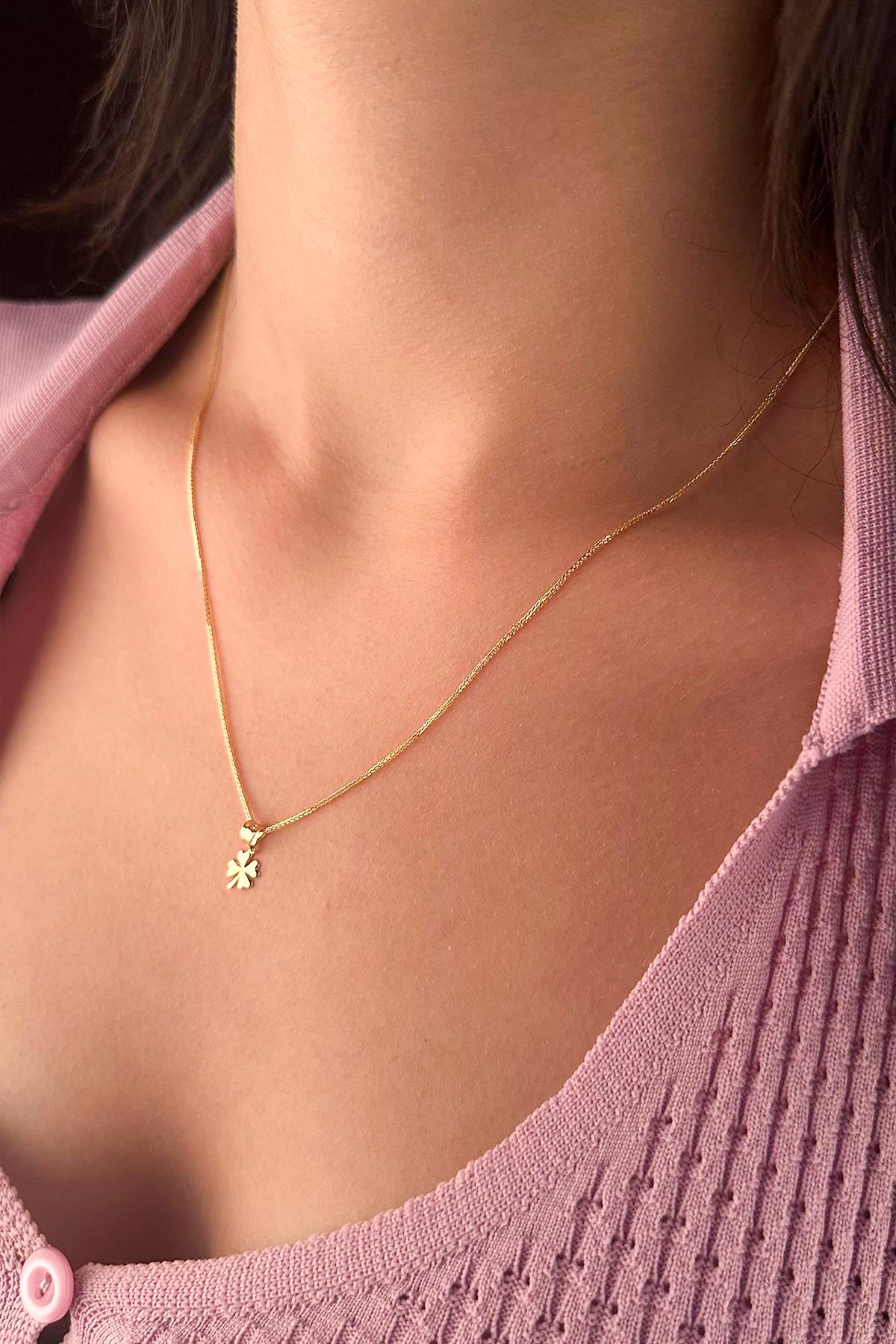 14K Gold Fine Foxtail Clover Necklace