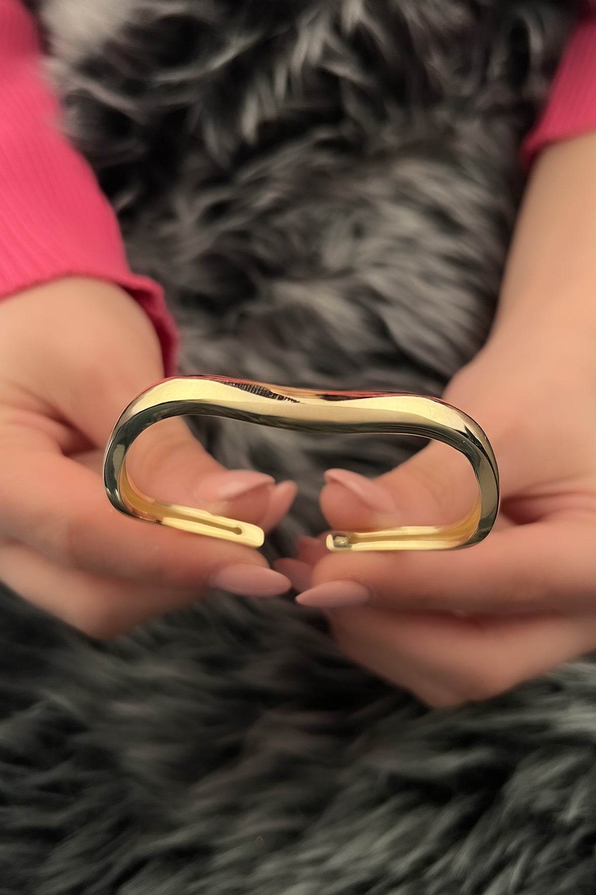 14K Gold Flexible Wave Bangle Bracelet