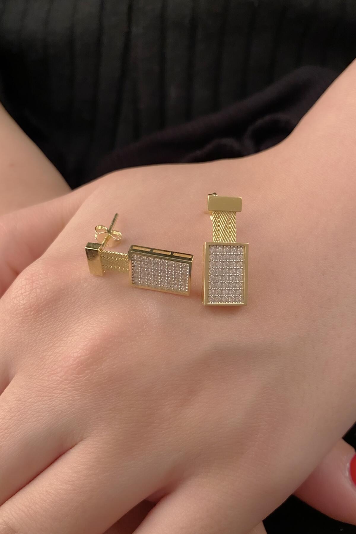 14K Gold Hand Knitted Choker Dangle Stud Earrings