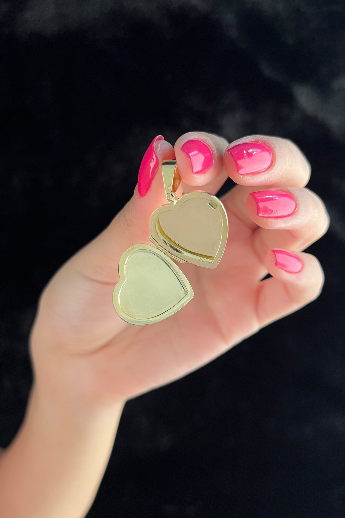 14K Gold Heart Charm With Open And Possible Picture 3