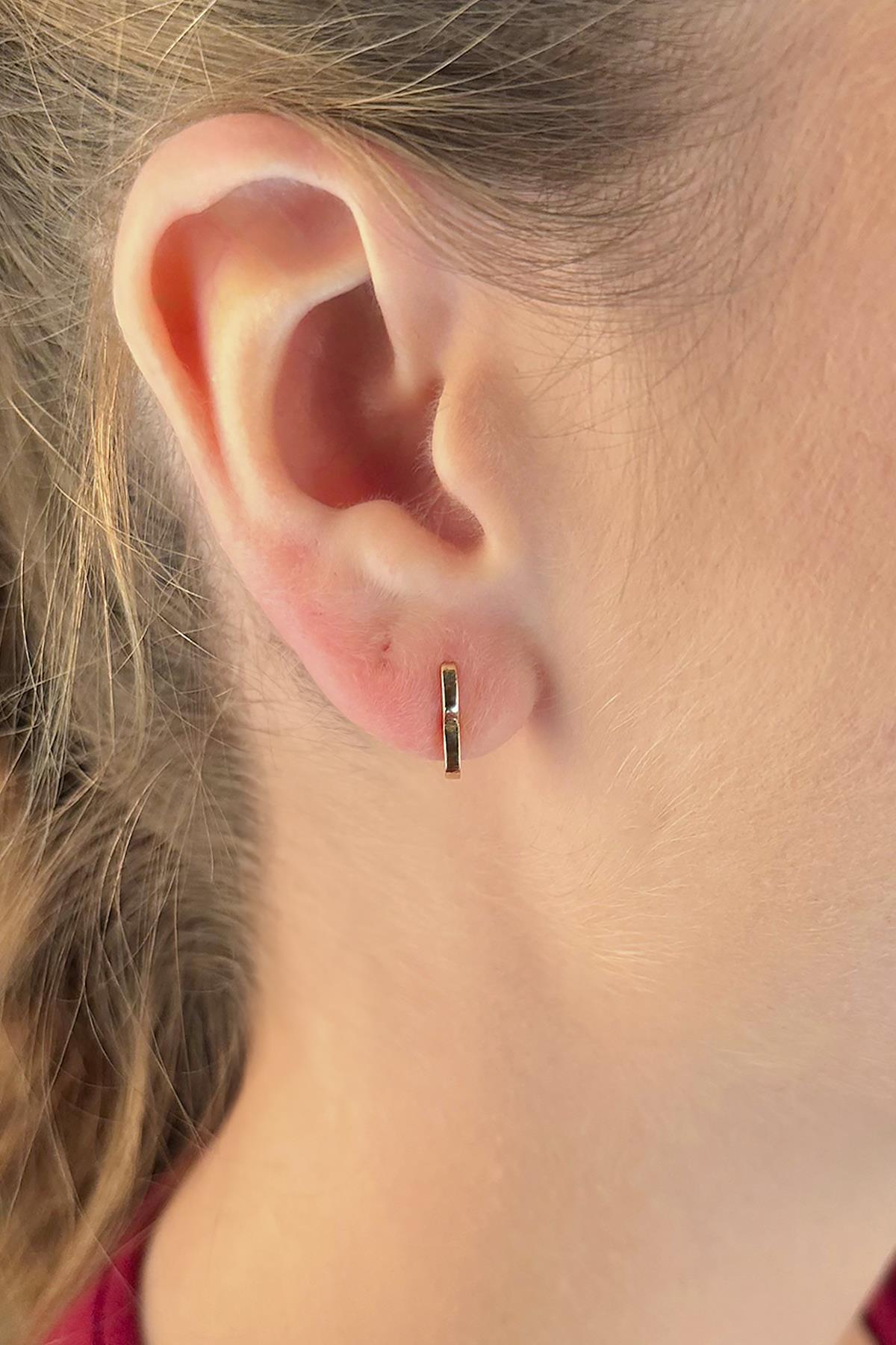 14K Gold Heart Shaped Huggie Hoop Earrings