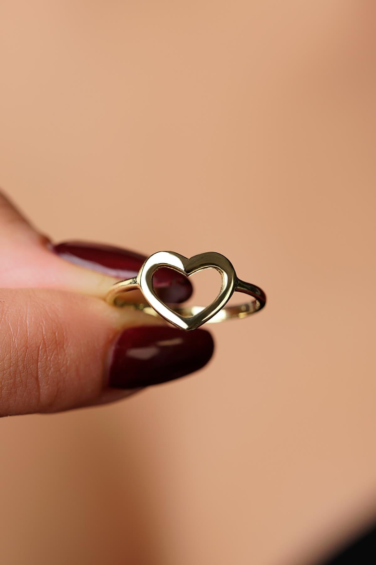14K Gold Heart Shaped Ring