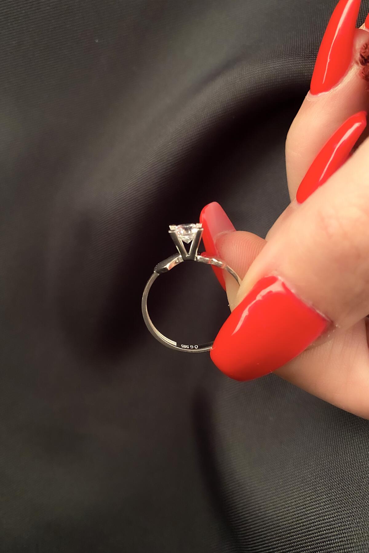 14K Gold Heart Solitaire Ring 14