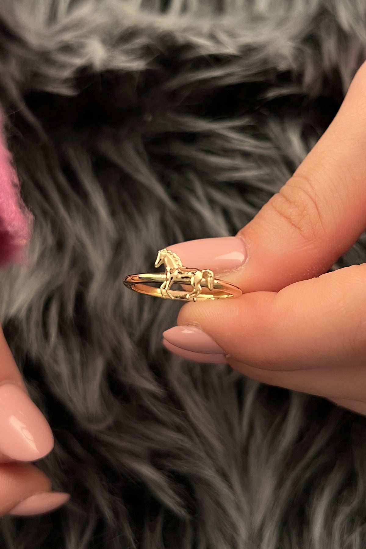 14K Gold Hourse Ring