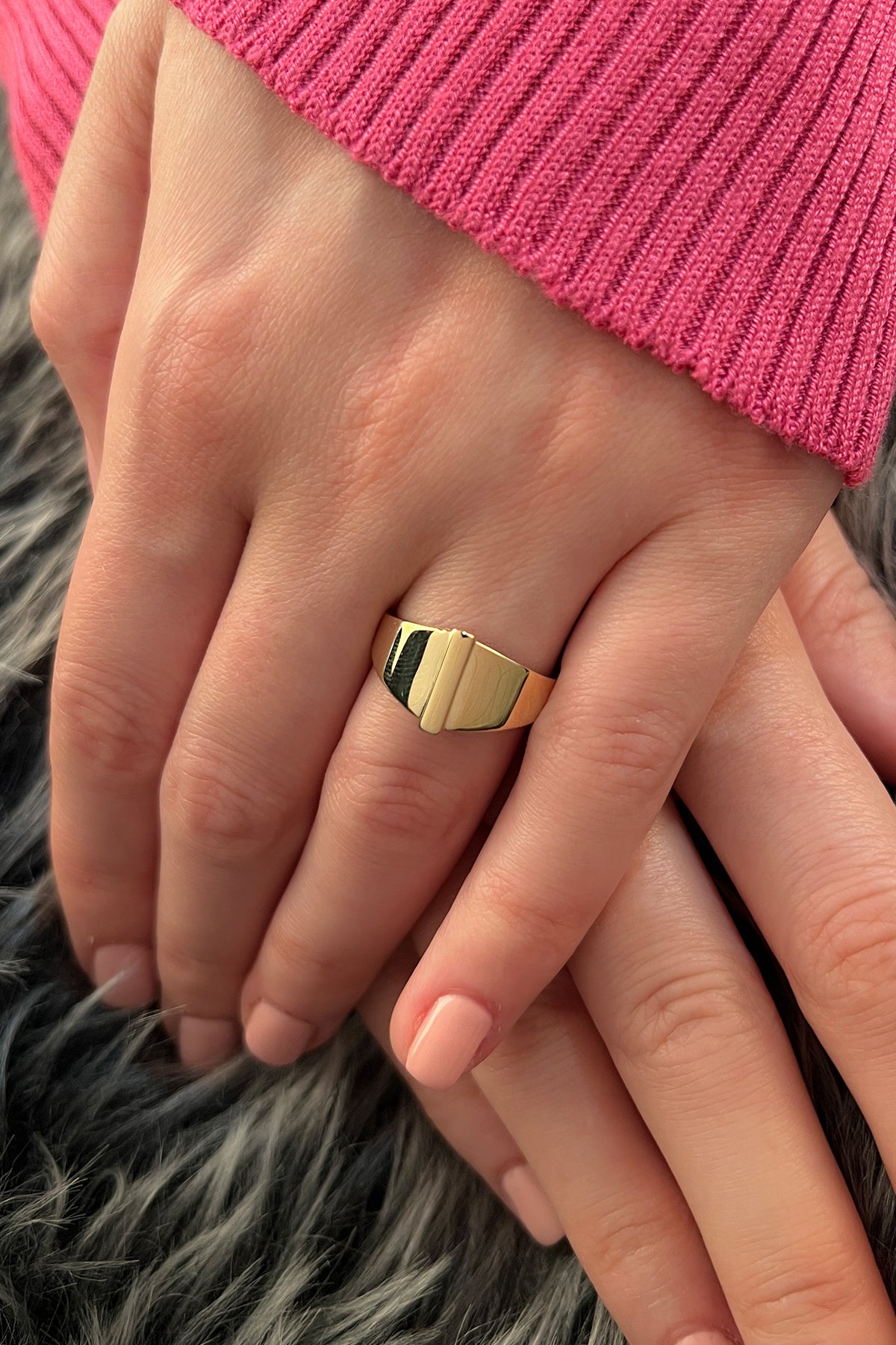 14k Gold I Initial Ring