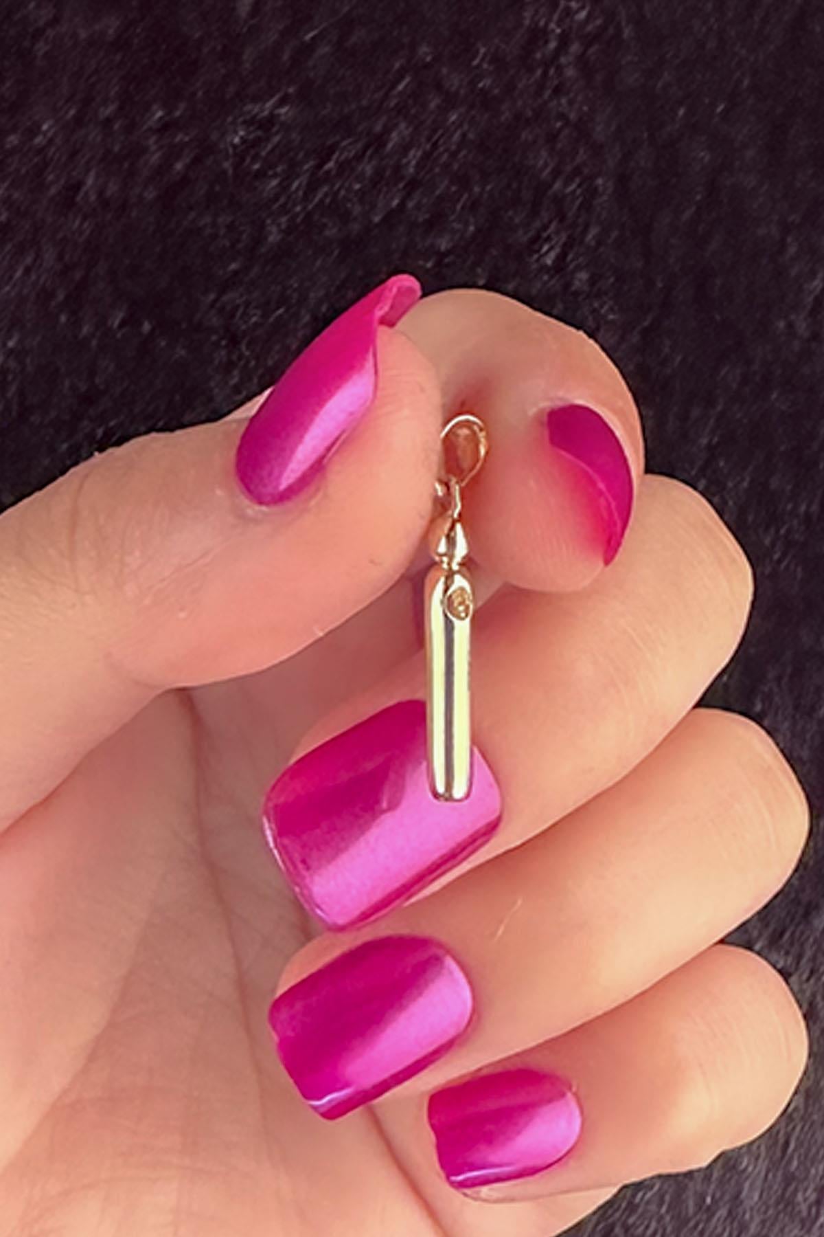 14K Gold İ Letter Charm