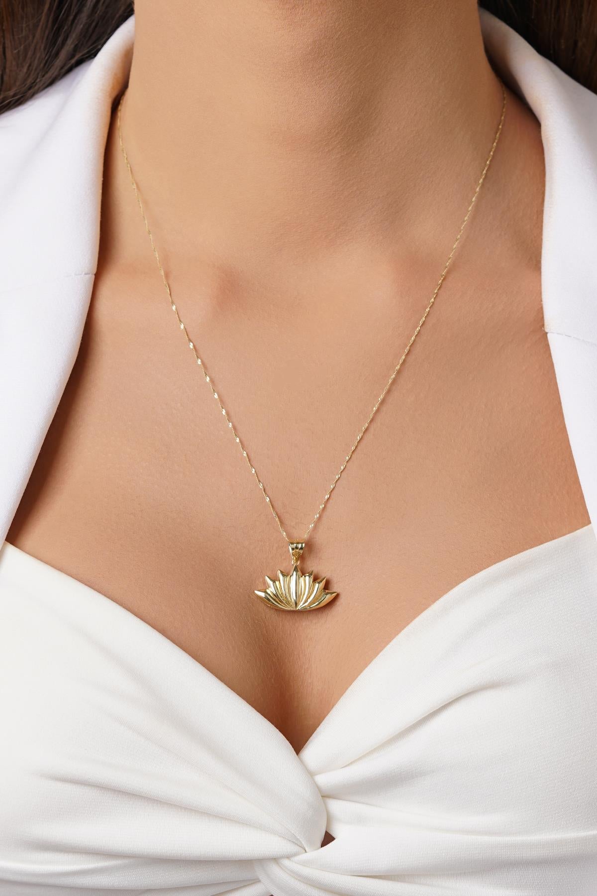 14K Gold Large Lotus Pendant, Singapore Link